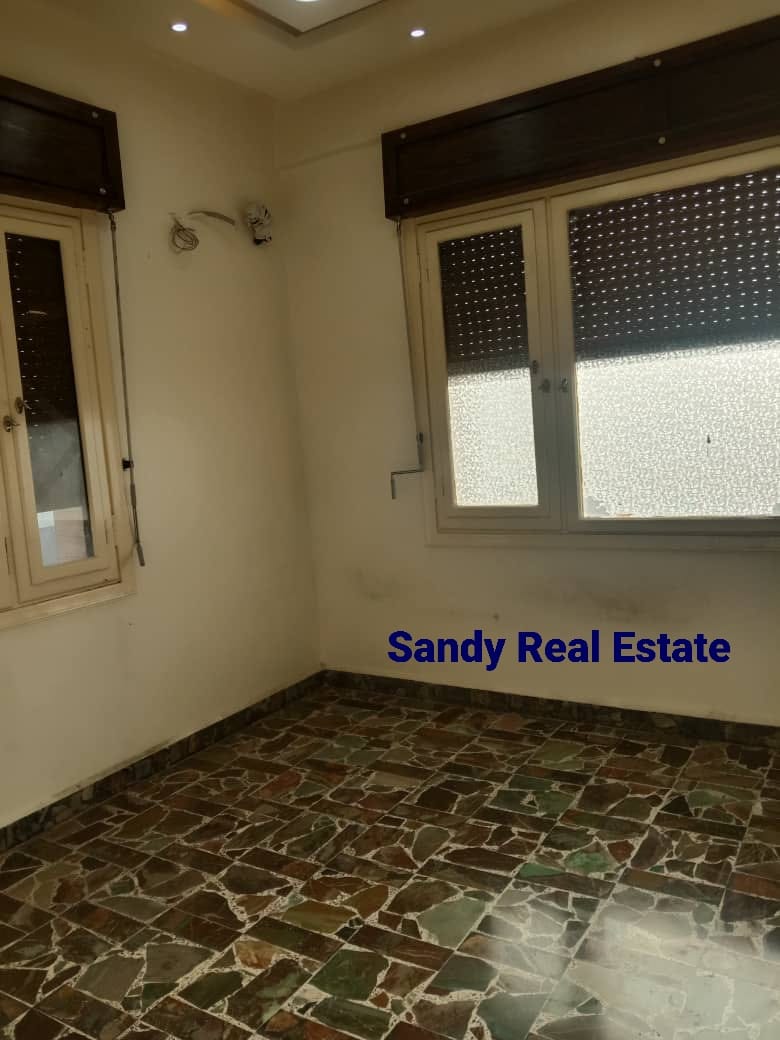شقة سكنية للـبيع في الجسر الأبيض