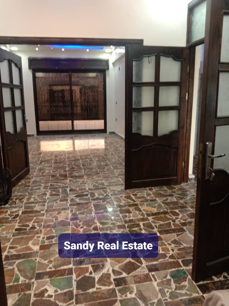 شقة سكنية للـبيع في الجسر الأبيض