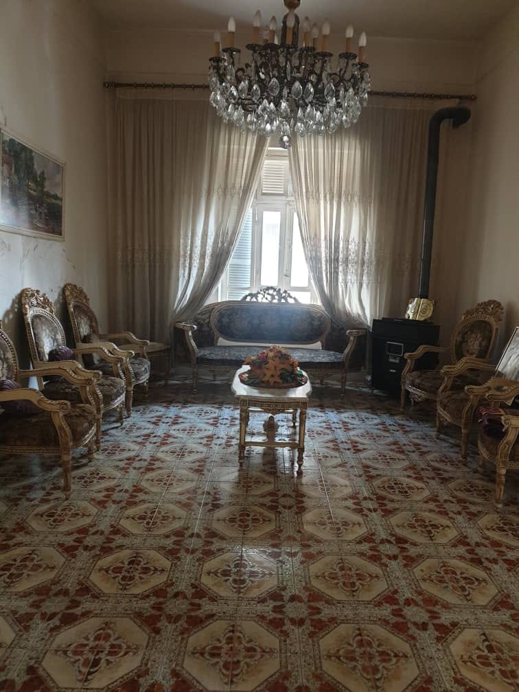 شقة سكنية للـبيع في الجسر الأبيض