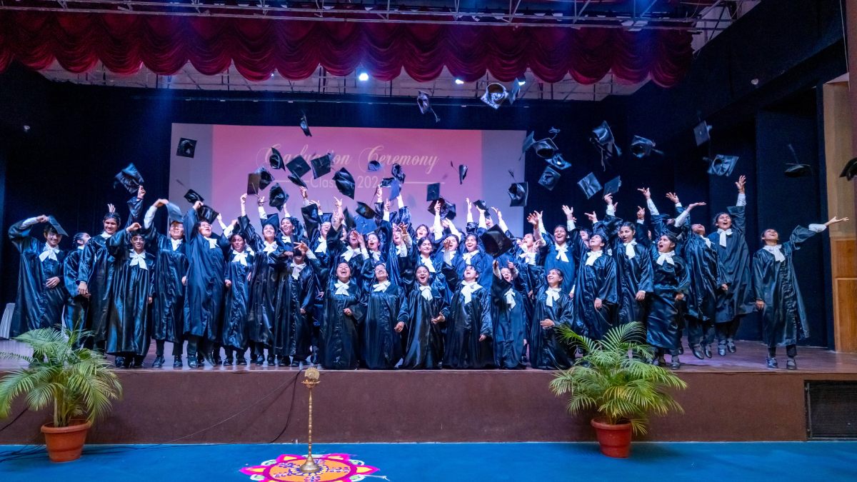 Alumnae 1