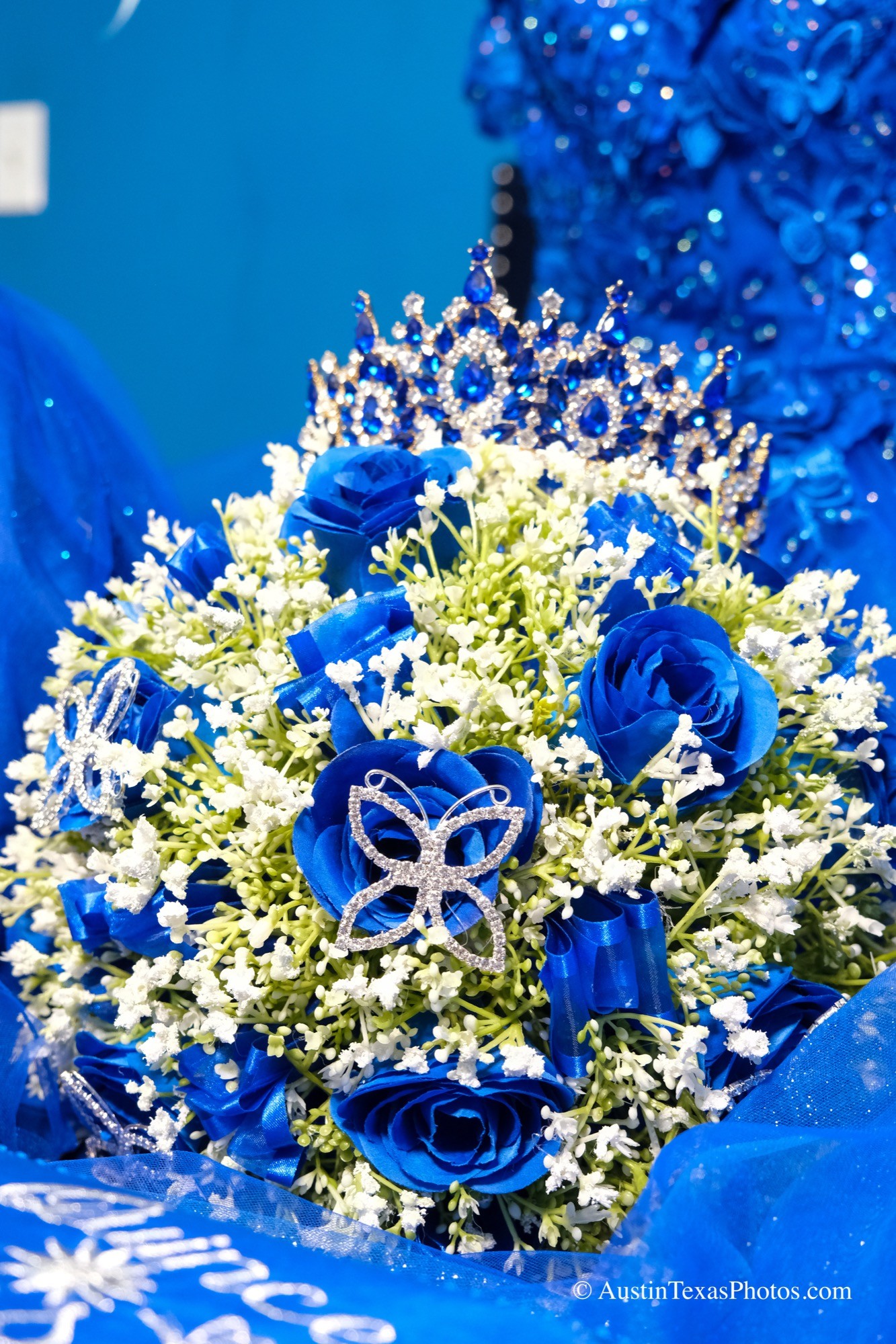 Close-up of the quinceañera bouquet