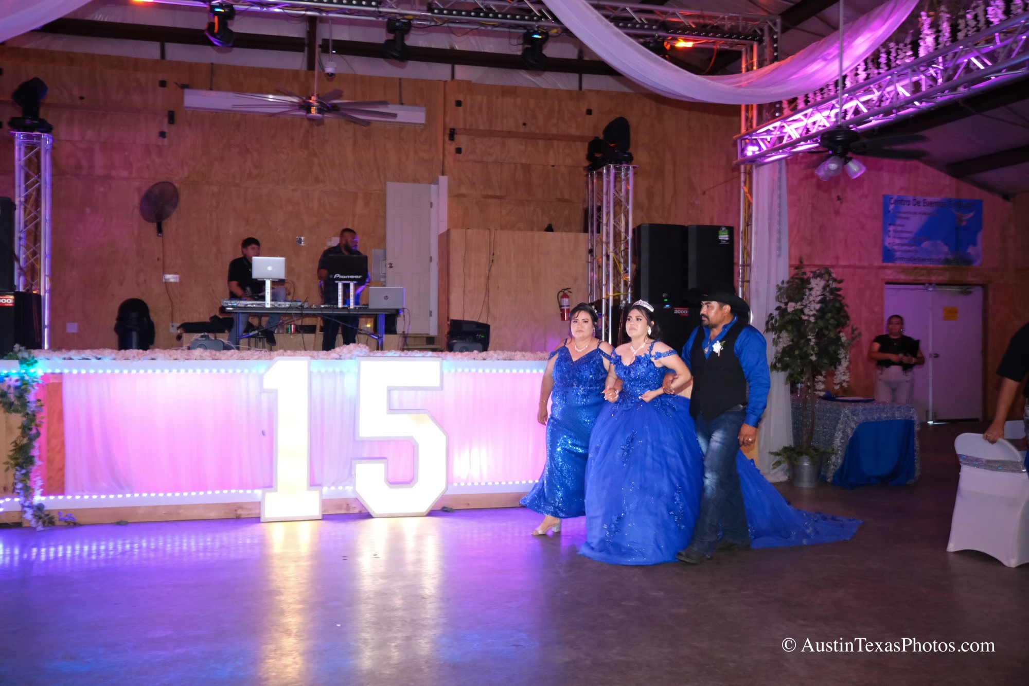Quinceañera grand entrance to the reception