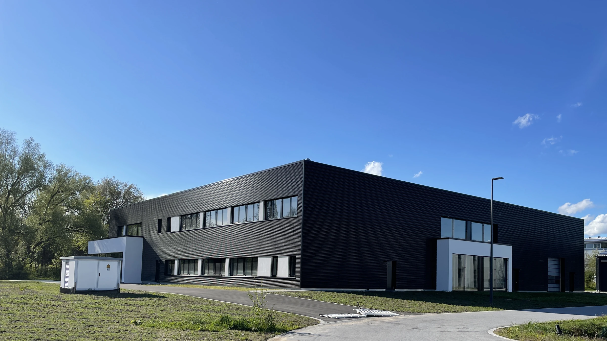 Formtec Werkhalle mit Verwaltung