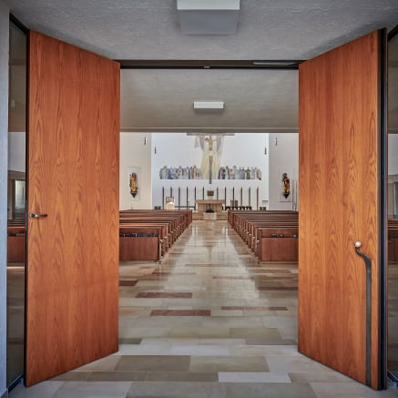 Sakralbau / Kirchen / Klöster