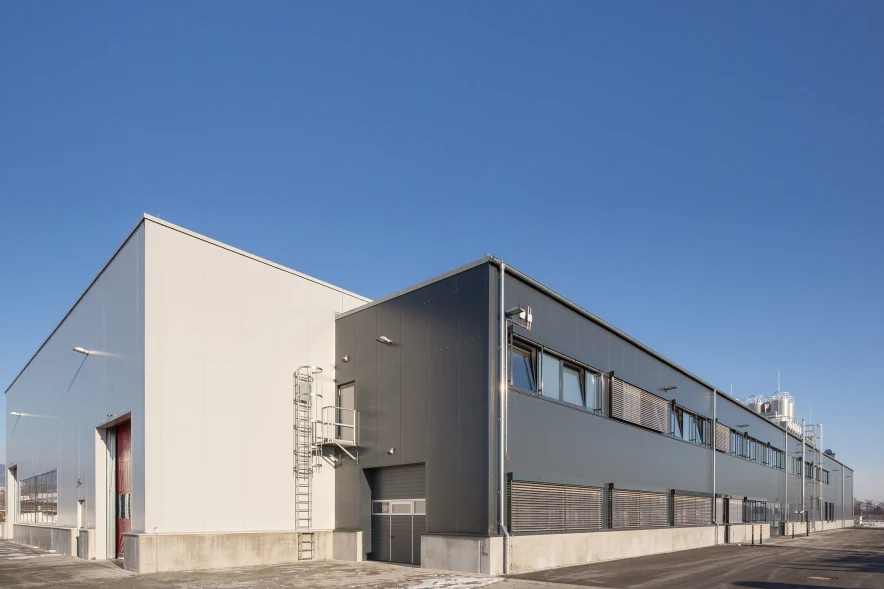 Extrusionshalle Firma gabo