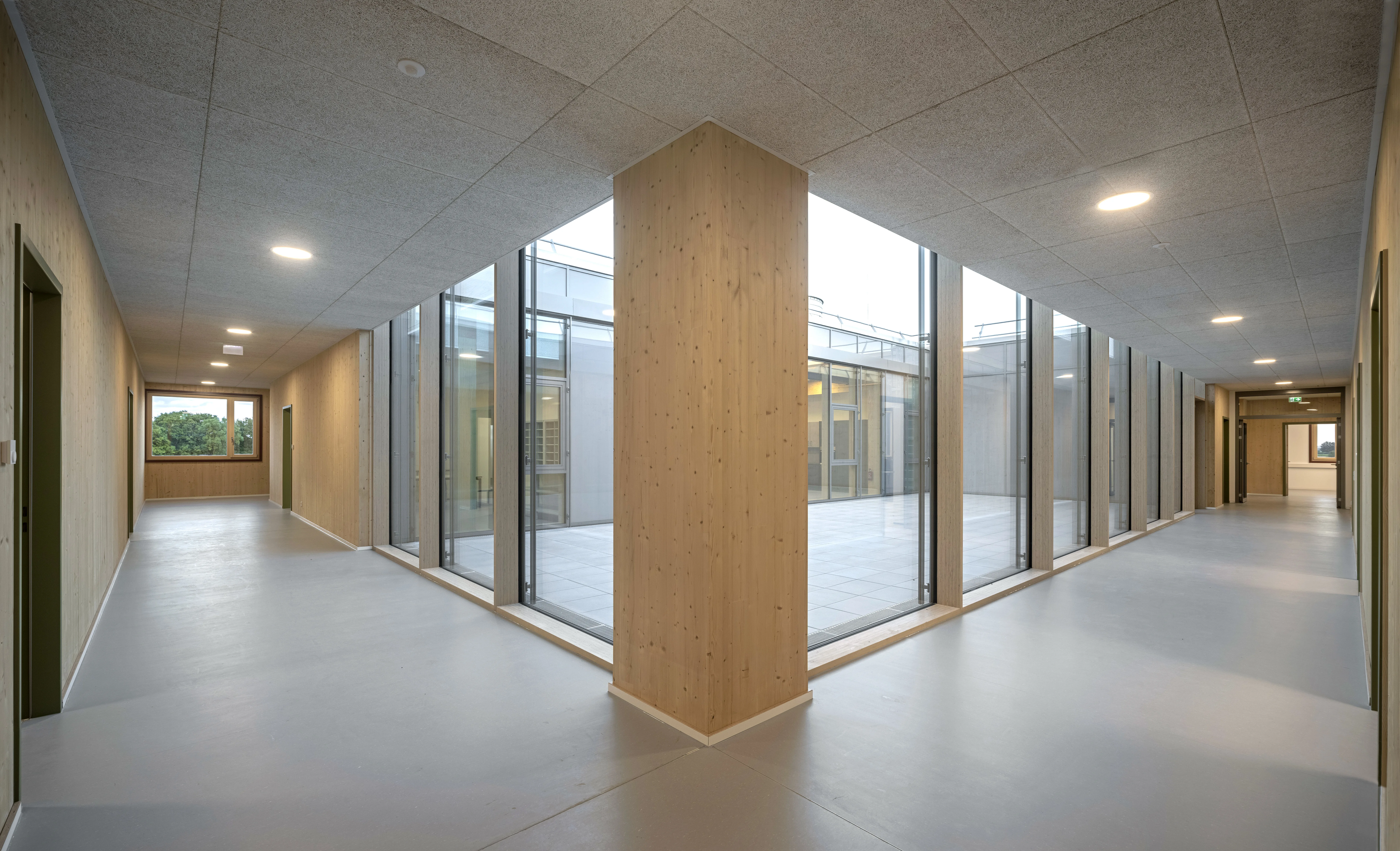 Blick ins schallgeschützte Atrium