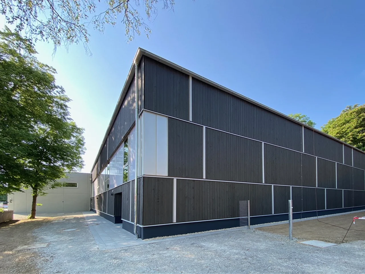 Fassade Sporthalle Osterhofen