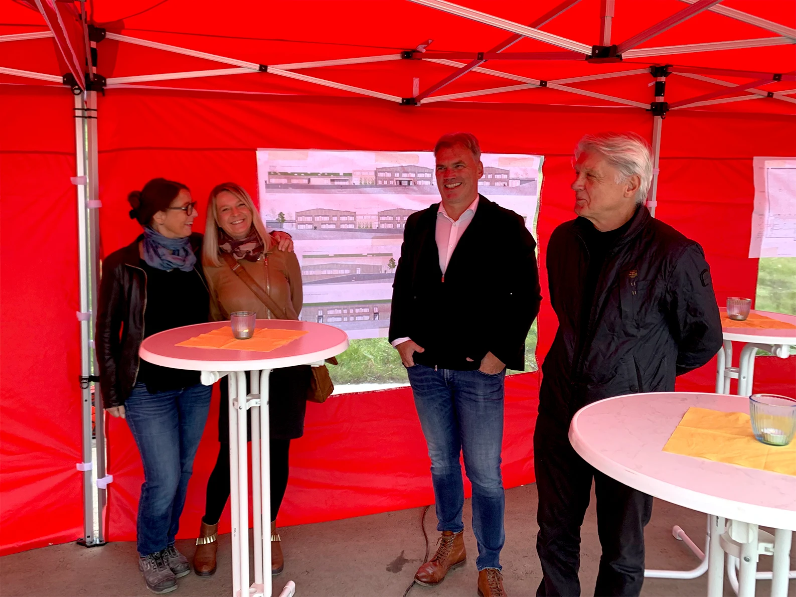 Kerstin Jacobi, Nina Kellner, Joachim Gutthann und Christian Illner (Gutthann HIW Architekten)