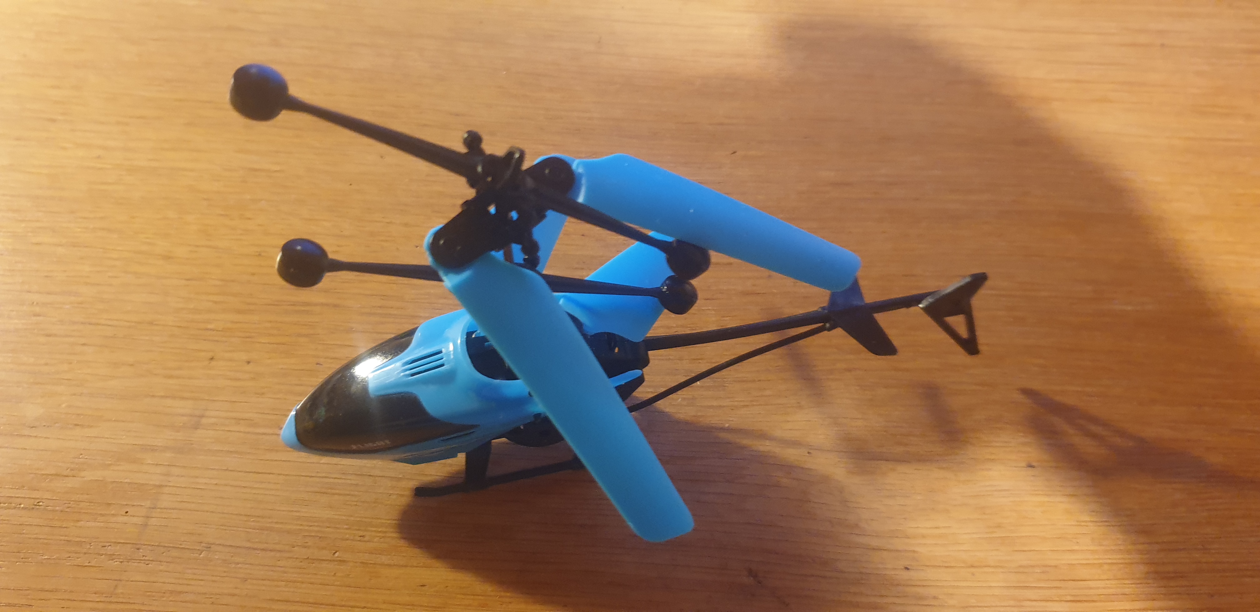 hélicoptère télécommandé