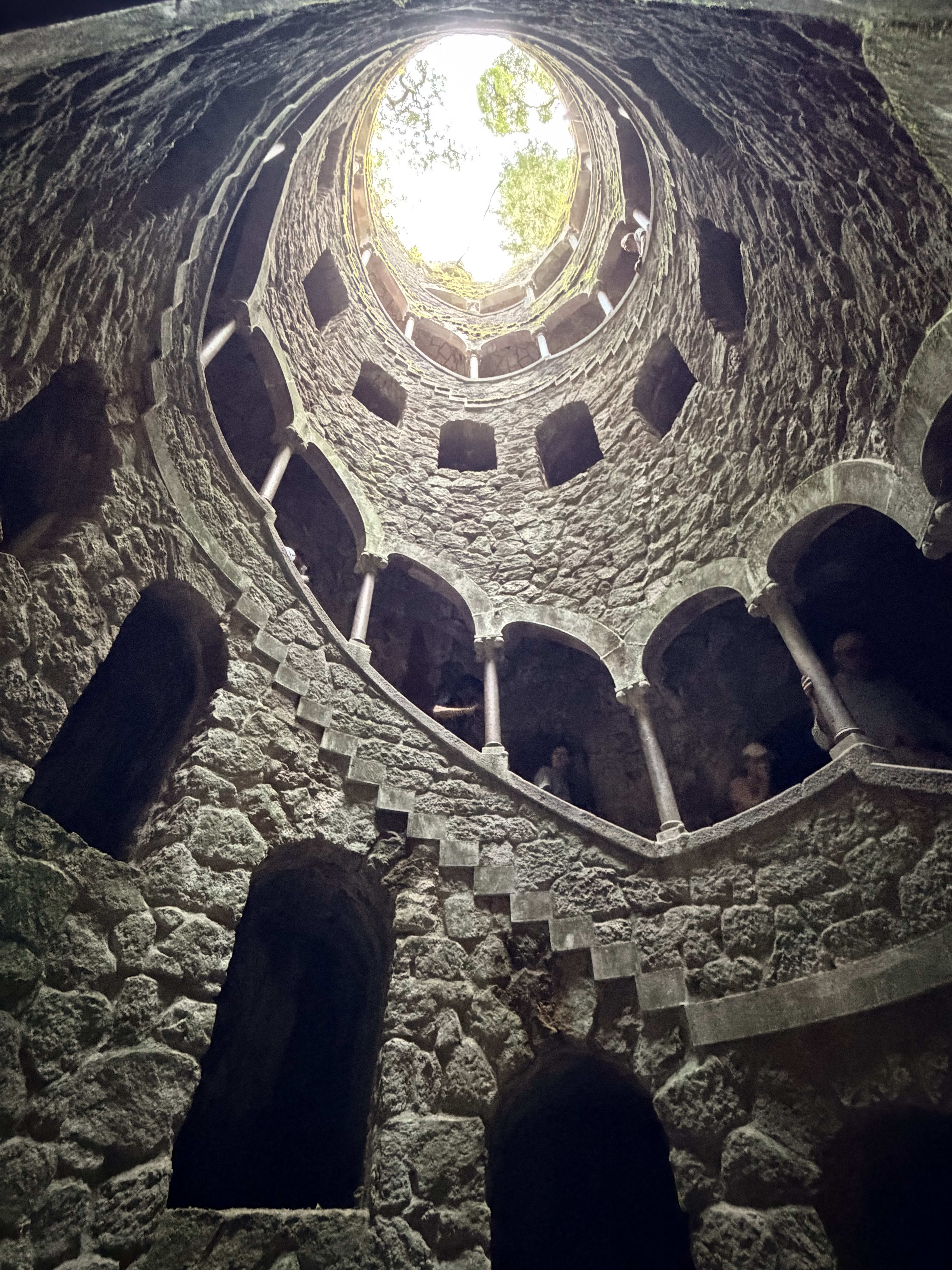 Puits initiatique — Quinta da Regaleira — Sintra