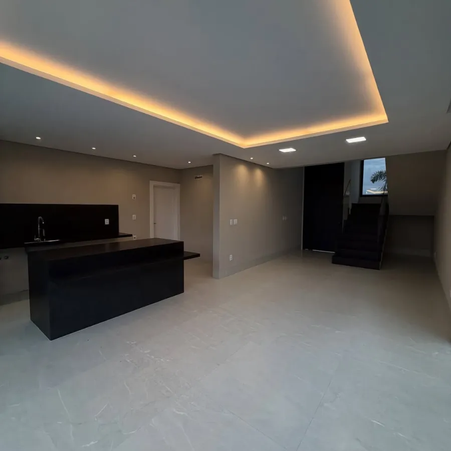 Foto do imóvel 1 - Lindo sobrado Condomínio Brisas