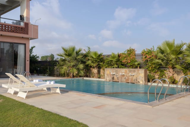 Parshvika Estate — photo 3