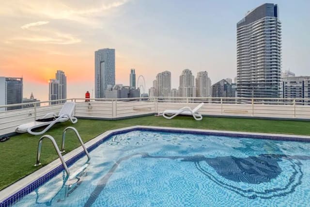 Upgraded 3B with Marina View, Near Promenade — photo 3