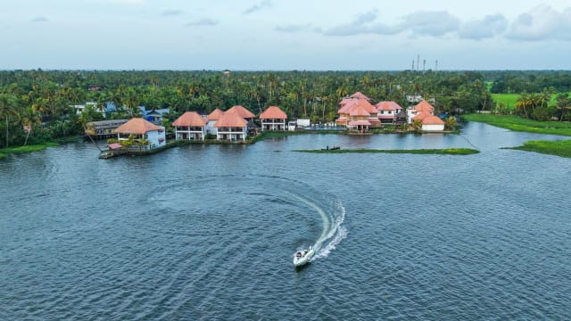 Paloma Back Water Resort — photo 2