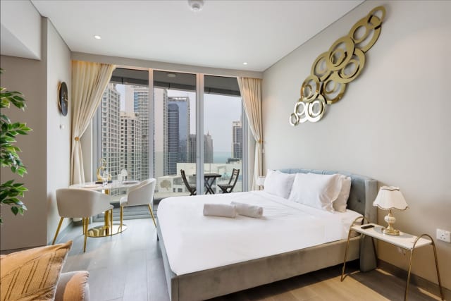 Studio in Dubai Marina with Scenic Views — photo 6