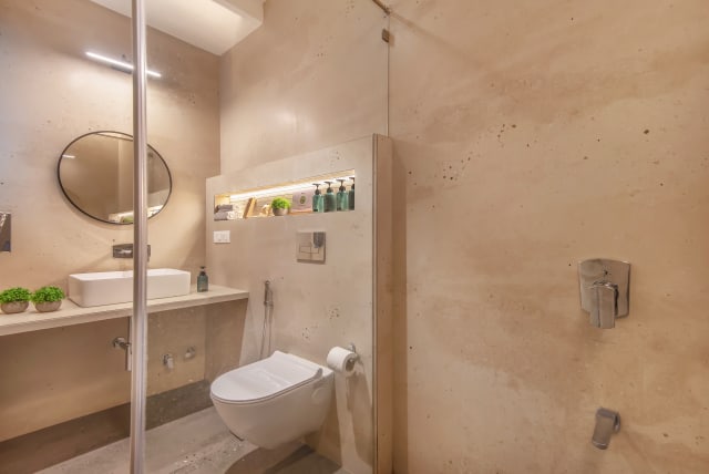 Image 23