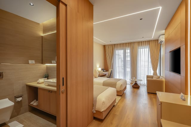 Savian Suites Aurel — photo 8