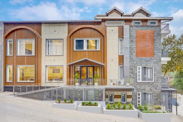 Serene Woods Hotel