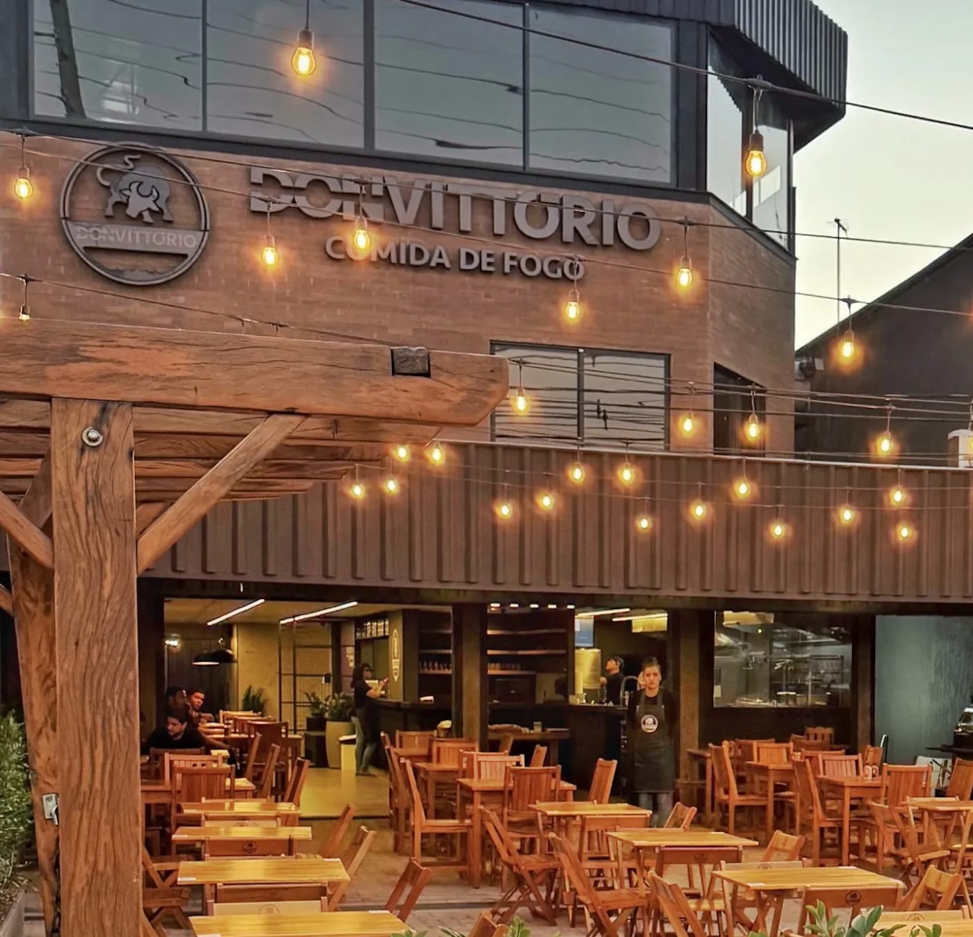 DONVITTÓRIO Comida de Fogo