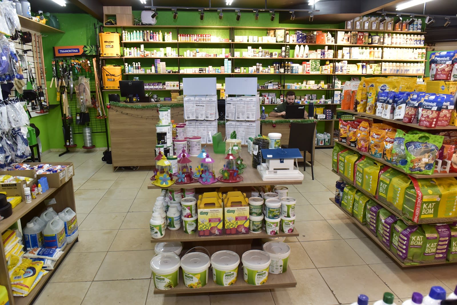 Grupo Agrocen Petcen Agropecuária - Pet Shop - Jardim Botânico — foto 2