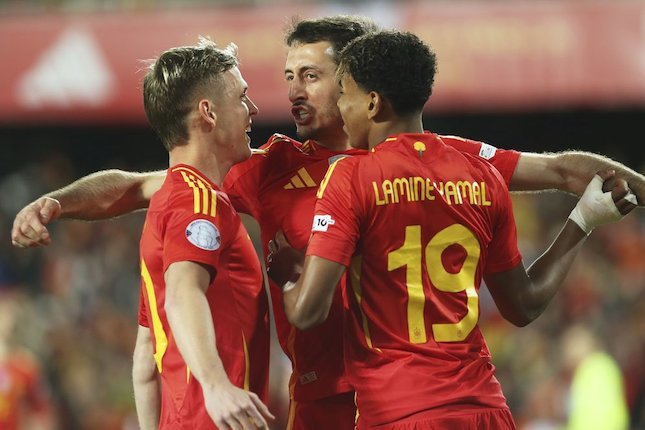 Mikel Oyarzabal diperkirakan mengisi lini serang Spanyol