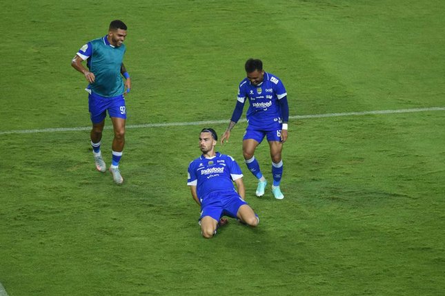 Momen Pertandingan Persib vs Kitchee 2015