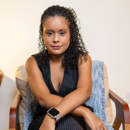VITÓRIA F.