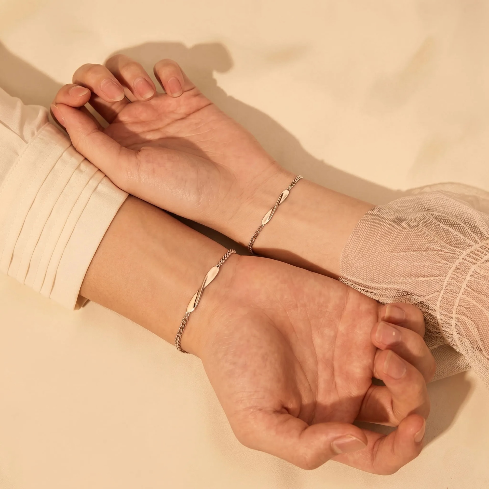 Infinito Dual: Conjunto de Pulseras de Conexión 3