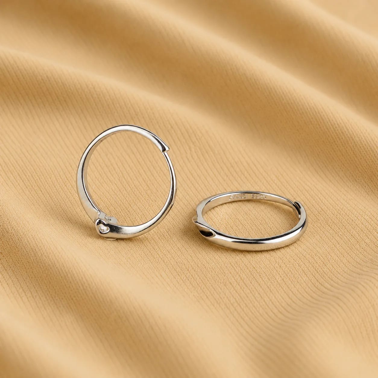 Anillos de Pareja "Lazo Infinito"