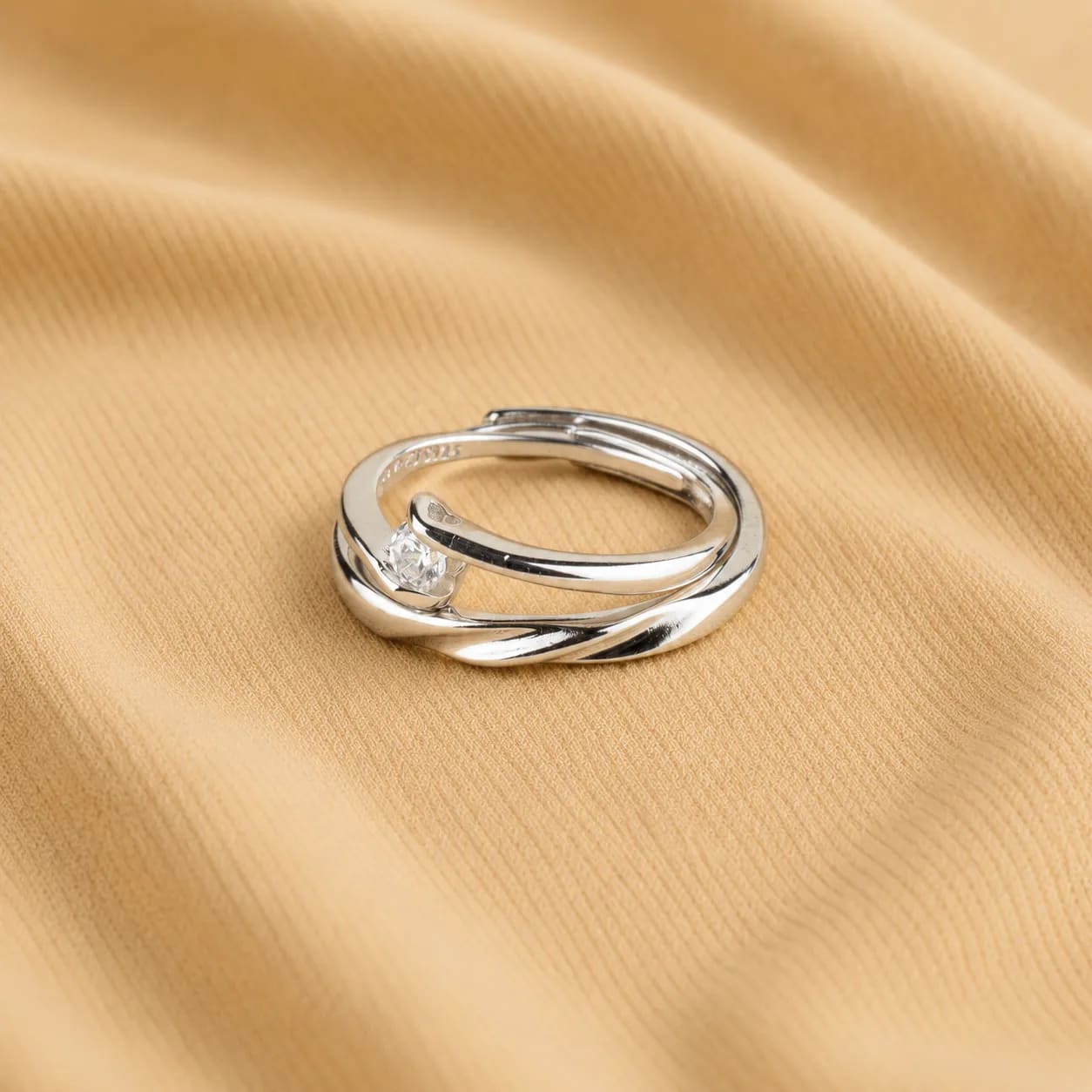 Anillos de Pareja "Lazo Infinito"