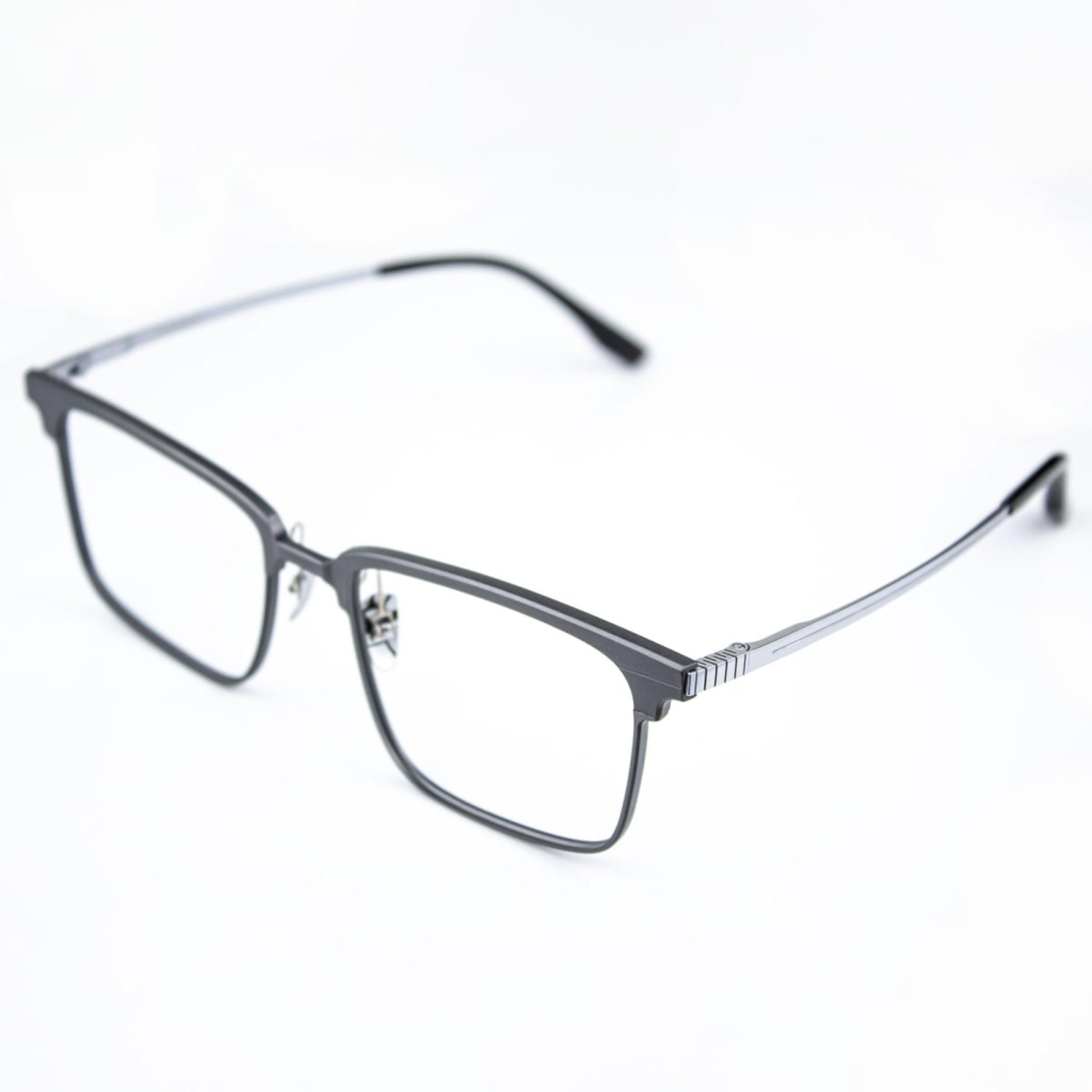 Magnus Triple uso/Gun-Gray 2