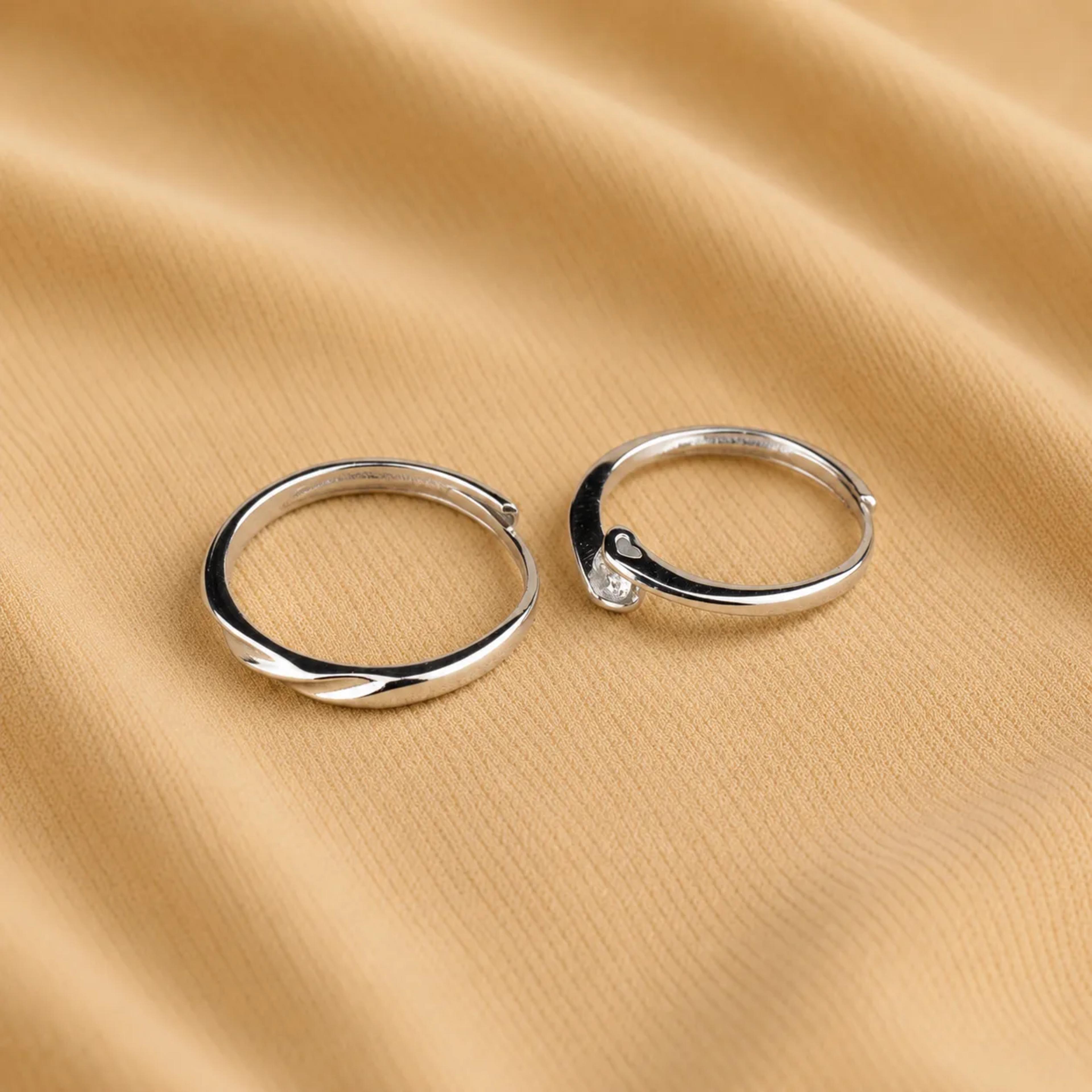 Anillos de Pareja "Lazo Infinito" 2