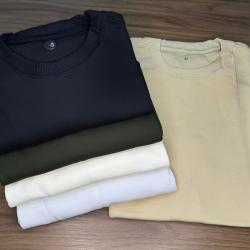 Kit com 4 Camiseta Lisa