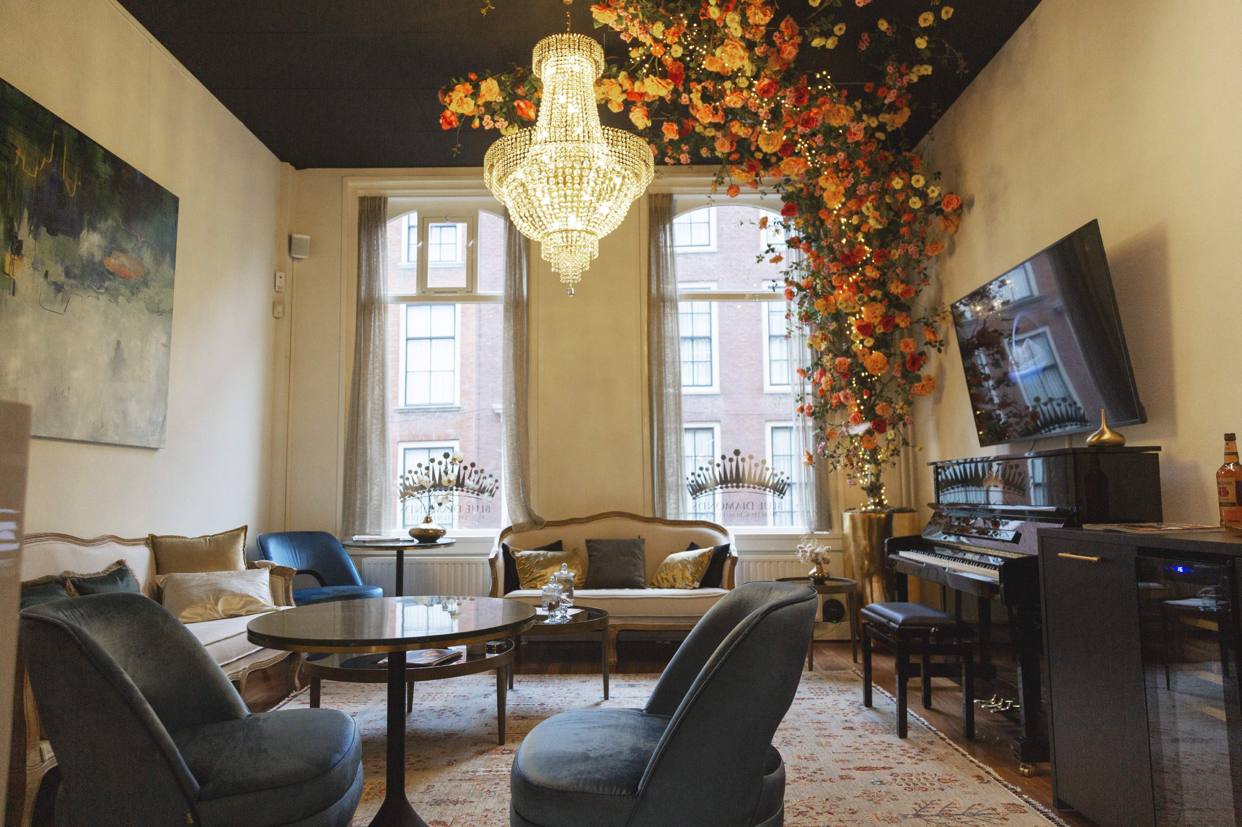 Private party arrangement