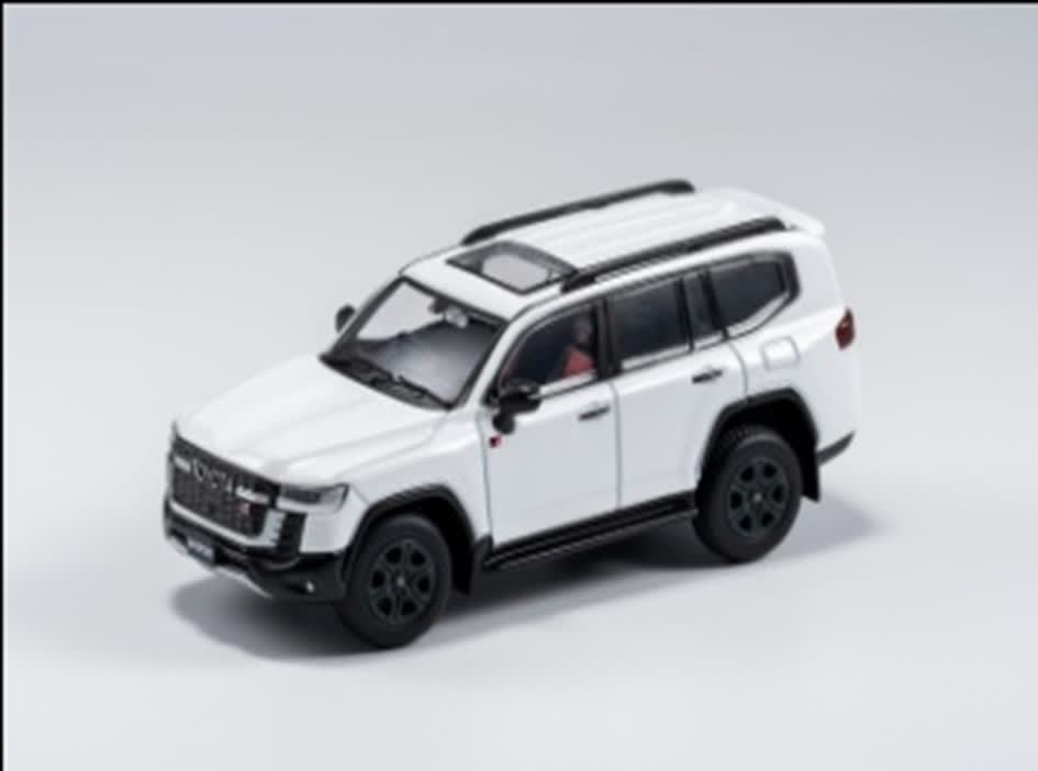 Land Cruiser 300 GR Sport Version White