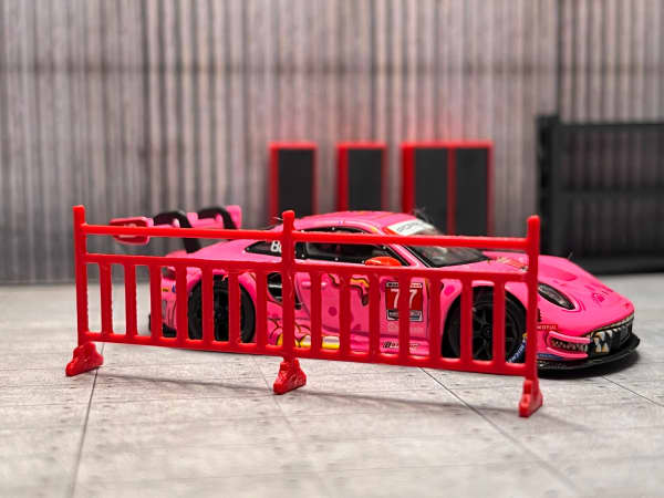 Set of 4 fences red color