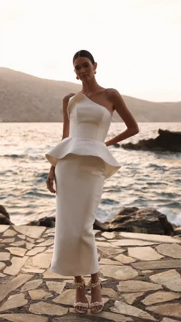 Hannahweddingboutique 3