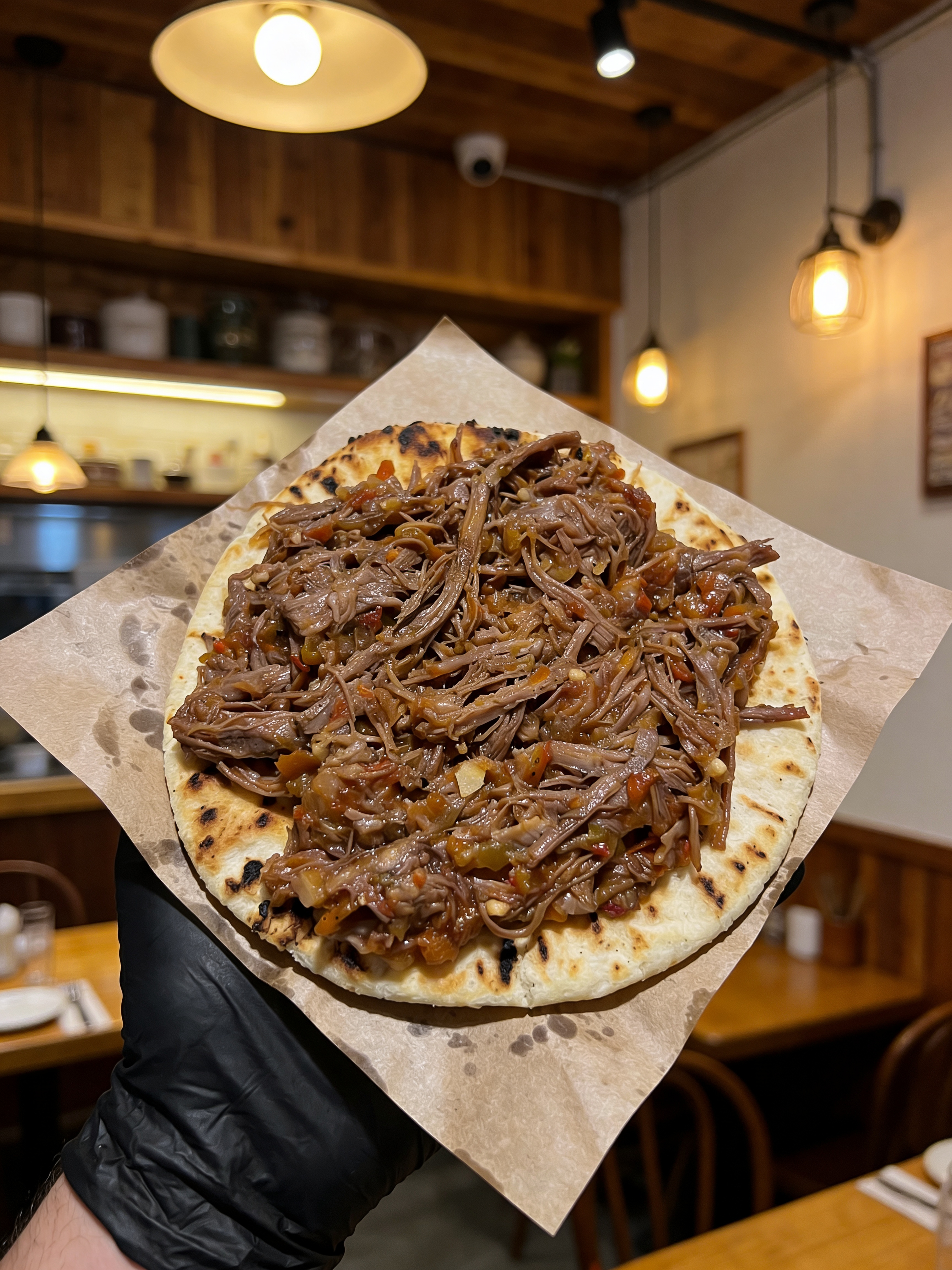 Arepa con Carne Desmechada