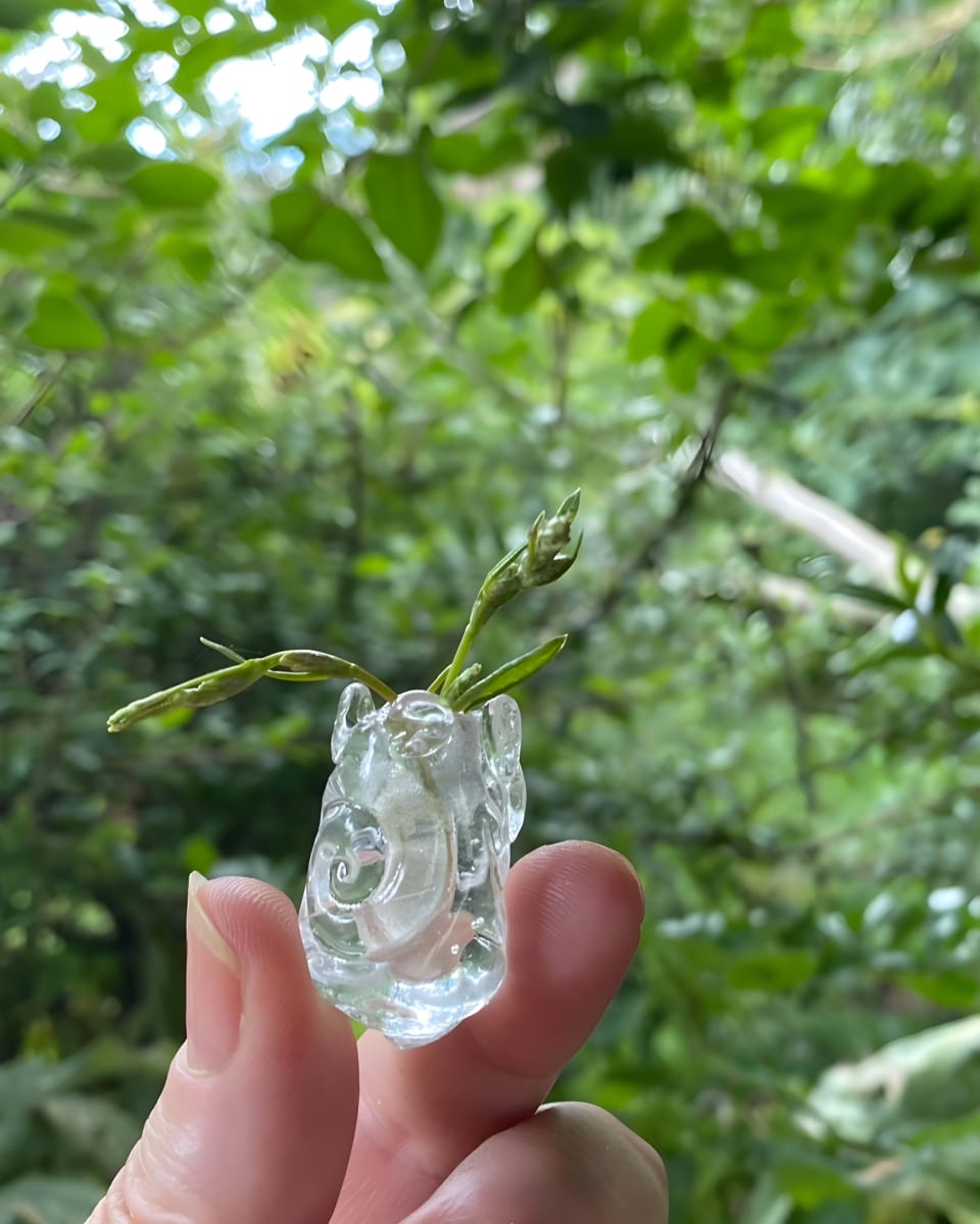 Tiny Foliate Vessel by Clare Gaylard - Glass