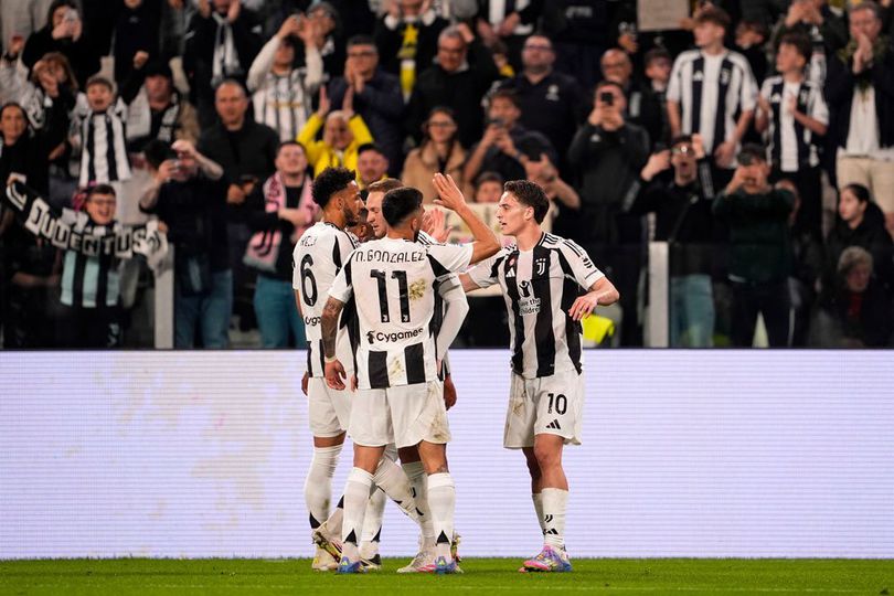 Pemain Juventus merayakan gol Juventus ke gawang Lecce pada pekan ke-32 Serie A 2024/2025 Info Main Bola Hasil Juventus vs Lecce: Skor 2-1