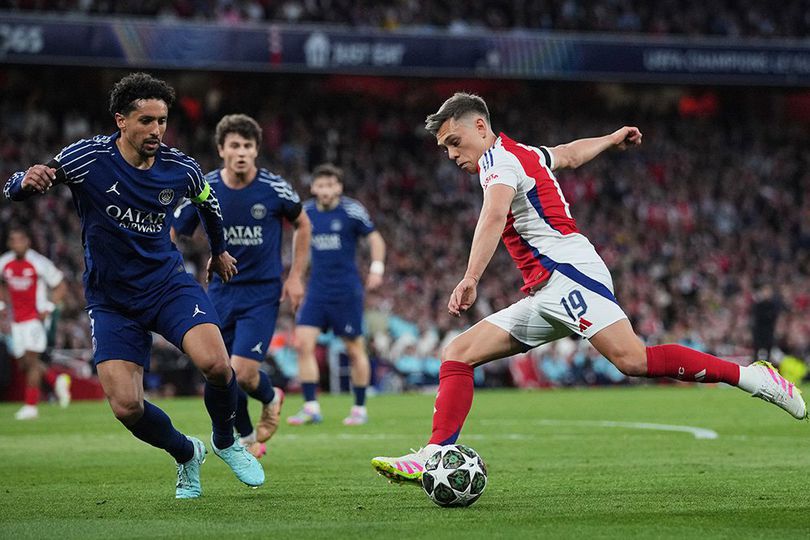 Aksi Leandro Trossard di laga Arsenal vs PSG, Semifinal Liga Champions 2024/2025 info main bola Arsenal Ingin Come Back atas PSG di Leg Kedua? Semua Tergantung Mindset!