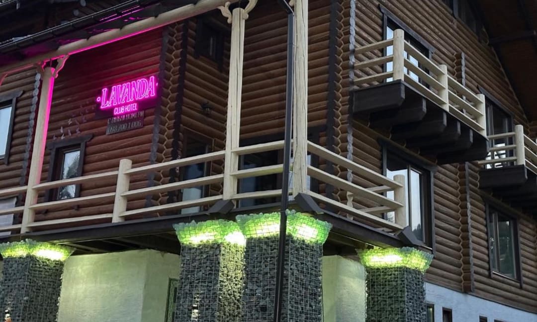 LAVANDA hotel club