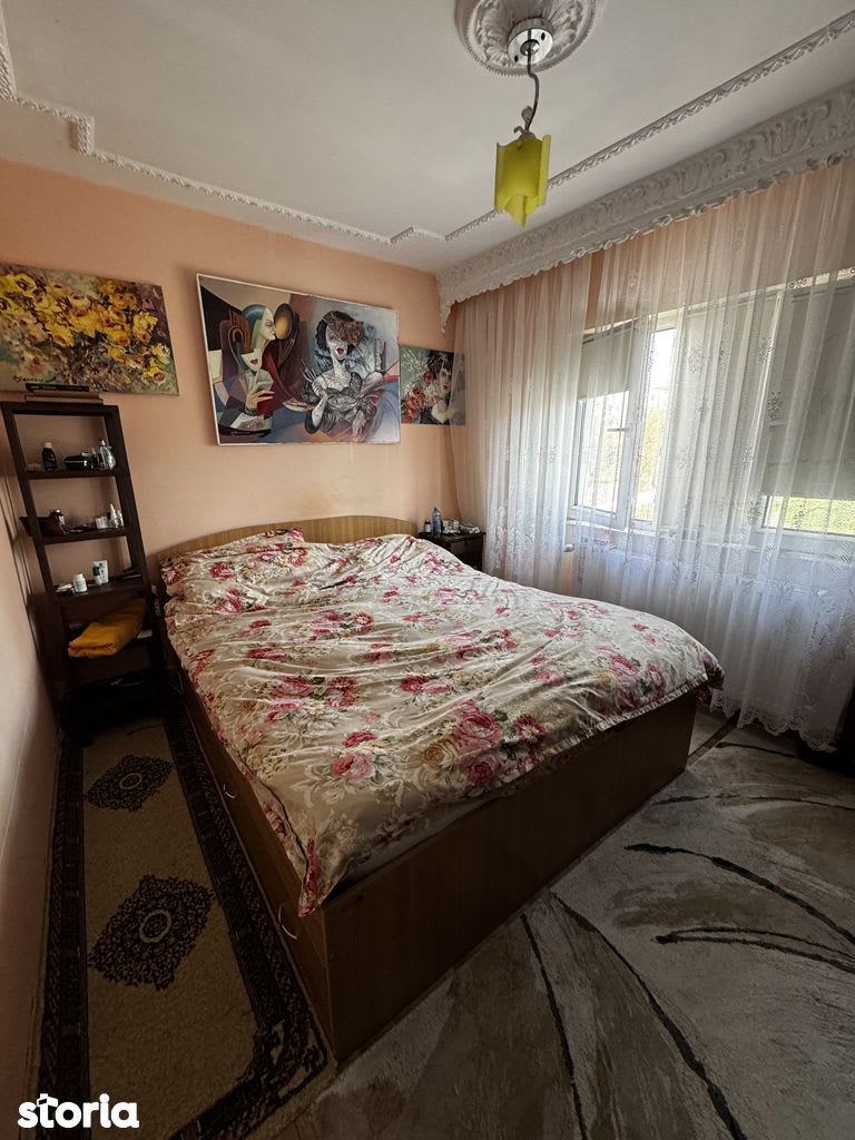 Apartament 4 camere inel 2 decomandat,etaj 1!