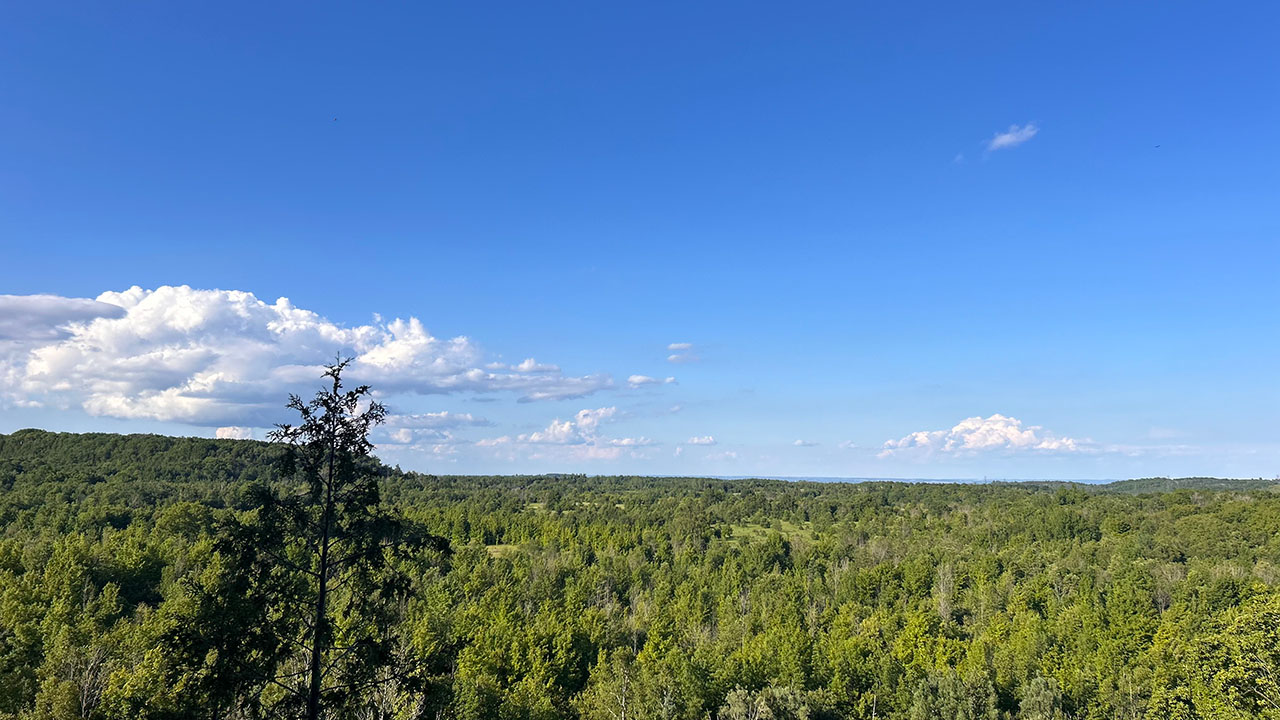 Mono Cliffs Provincial Park