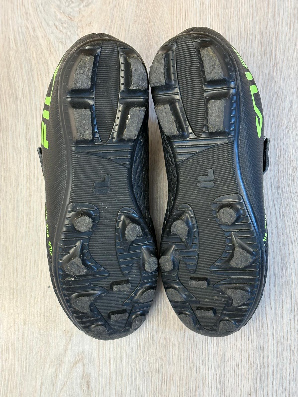 Kids Football Shoes – Ready to Play. Size 33