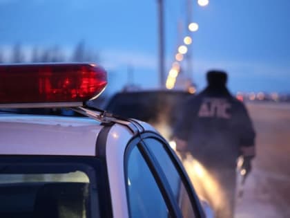 В микрорайоне Радужный столкнулись два автомобиля. Погиб ребёнок