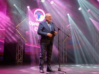 Александр Соколов поздравил педагогов Орловского специального учебно-воспитательного учреждения