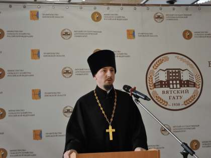 Представители Яранской епархии приняли участие в I Сретенском форуме православной молодежи Кировской области
