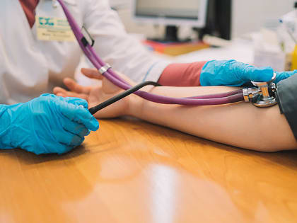 Кировские кардиологи и стоматологи объединились для спасения 40-летнего мужчины