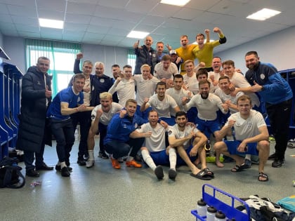 Футболисты кировского 